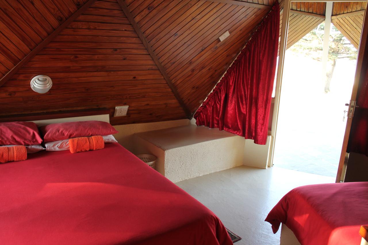 Pyramids Motel Van Reenen Buitenkant foto
