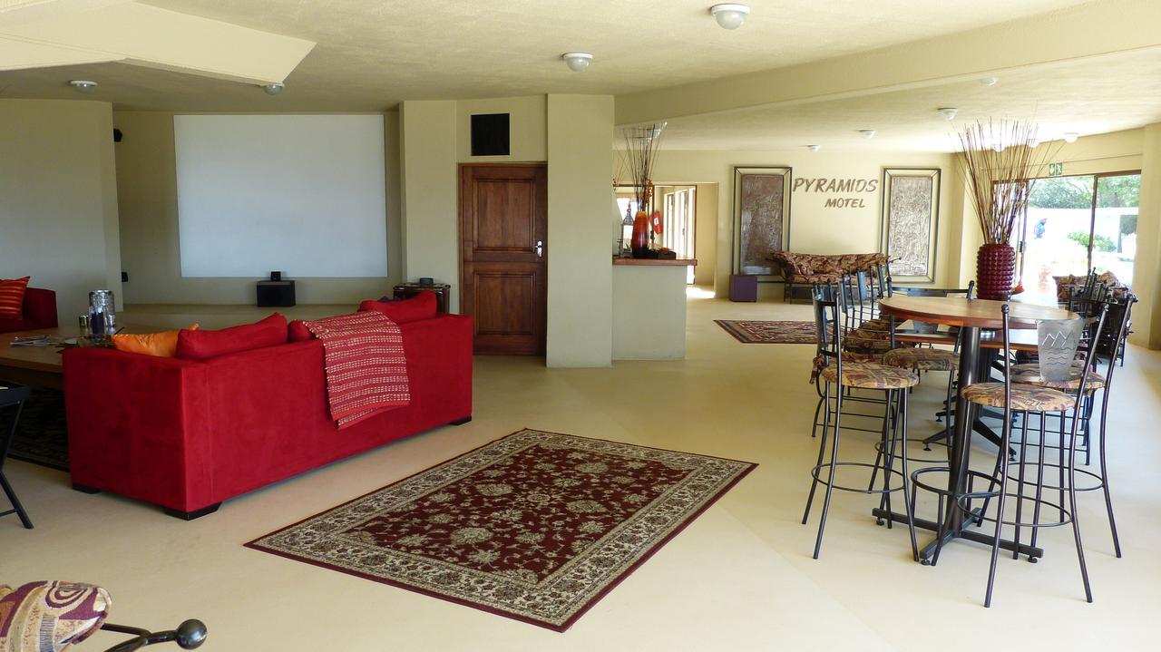 Pyramids Motel Van Reenen Buitenkant foto