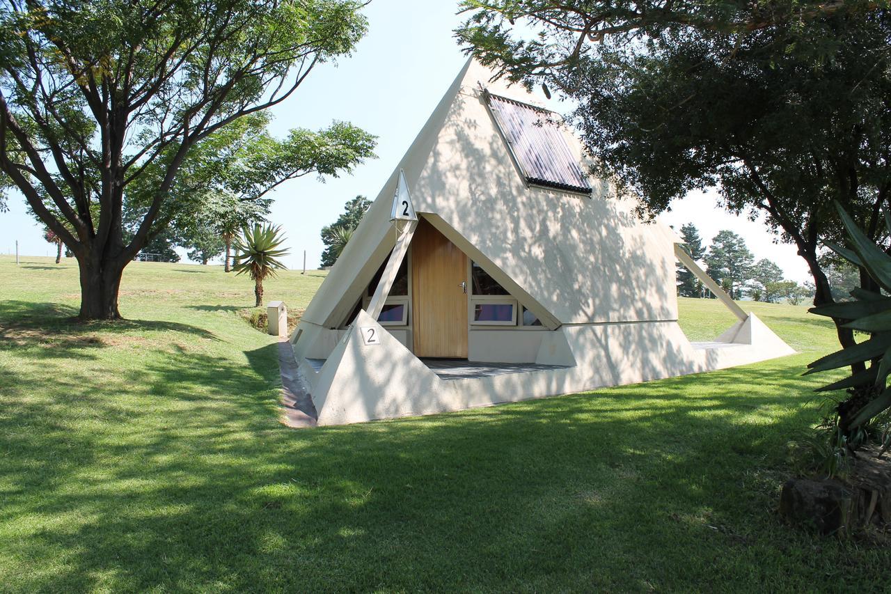 Pyramids Motel Van Reenen Buitenkant foto