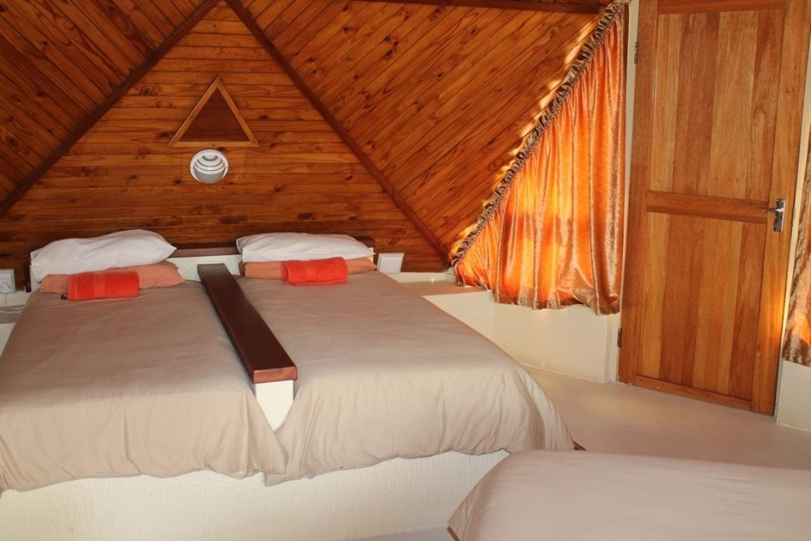 Pyramids Motel Van Reenen Buitenkant foto
