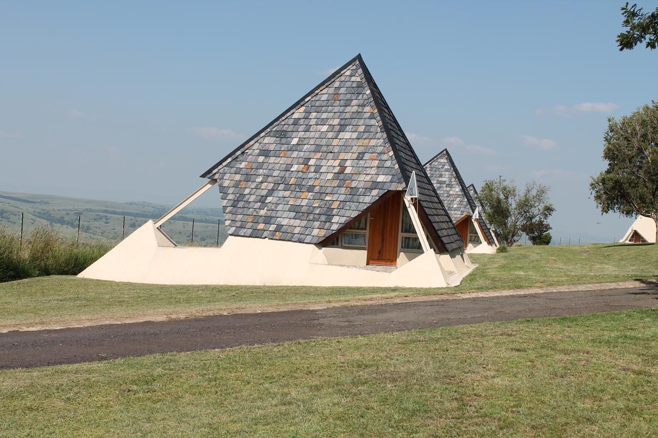 Pyramids Motel Van Reenen Buitenkant foto
